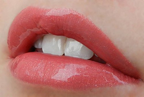 LipSense Bundle - 2 Items, 1 Color and 1 Glossy Gloss (Heartbreaker)