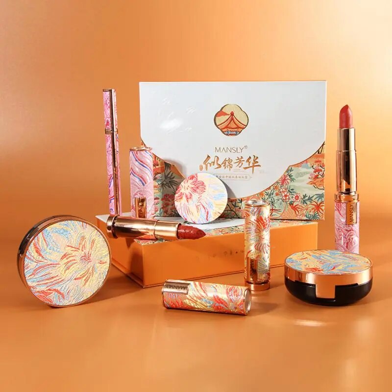 Beauty Care Set With Carved Lipsticks BB Cream Eyeliner Retro Style Makeup Set